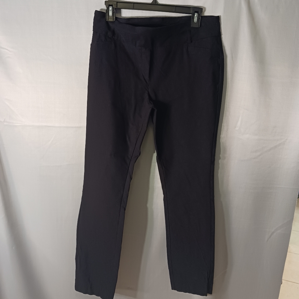 Women's Black Skinny Pants 4% Spandex Size 12 Pull-on
